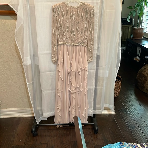 Formal long dress - Picture 1 of 2